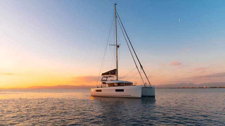 Bateau en mer Puget-sur-Argens